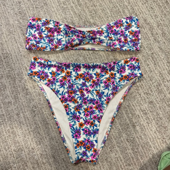 Frankie’s Floral Bandeau Bikini - Picture 2 of 5